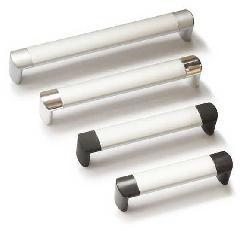 Ручка-скоба пластик С30 128мм, хром/металлик (уп.-200 шт.)