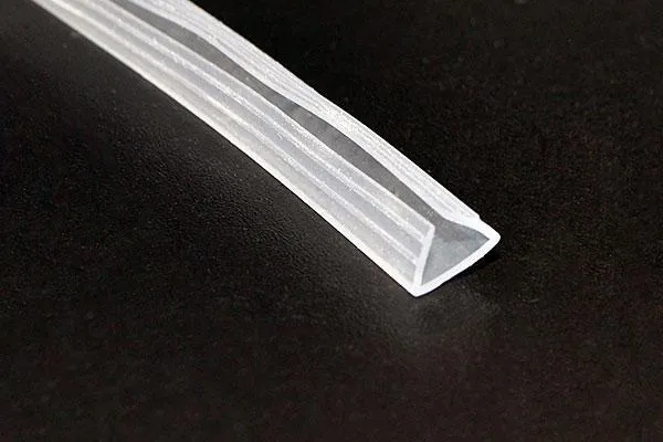 Уплотнитель VP-05 для систем-купе под  ДСП 8 мм, высота 9,5 мм, на к/к