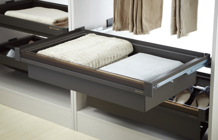 Корзина стальная 564*443*150 со стекл панелью, полн выдв,цвет NAKA, Unihopper