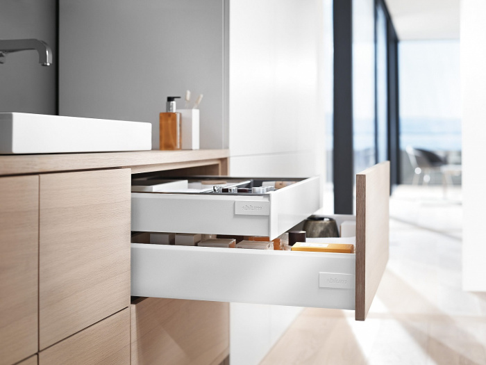 Комплект ящик ANTARO Tandembox M c дов. 450мм, высота 84мм белый BLUM 