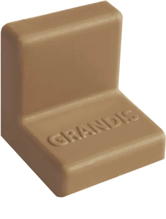 Накладка GRANDIS орех пластик. к уголку 25х25 (200)