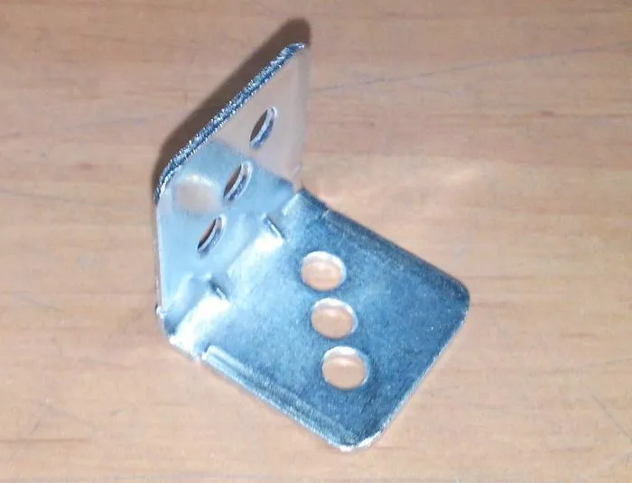 Уголок металлический GRANDIS 25х25 (1000)