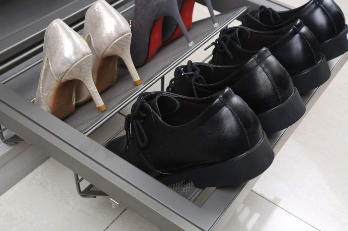 Полка для обуви 564*420*160 полного выдвижения с доводчиками, серый Firmax