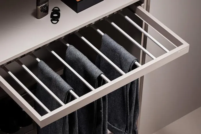 Вешалка для брюк 864*445*52 с довод.,clip-on,цвет Сока, Unihopper