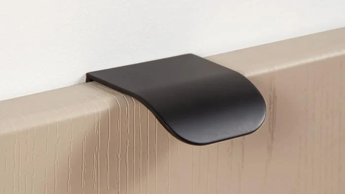 Ручка-торцевая 011BL.1/32 BOYARD (60)