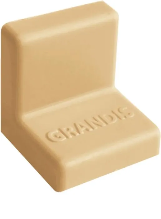 Накладка GRANDIS груша (бук) пластик. к уголку 20х20 (400)