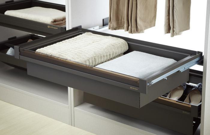 Корзина стальная 564*443*150 со стекл панелью, полн выдв,цвет NAKA, Unihopper